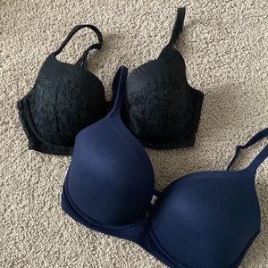 2 Body by Victoria’s Secret bras 32DDD